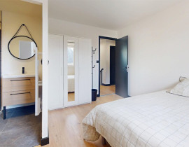 
                                                                                        Colocation
                                                                                         KER OSCAR 4