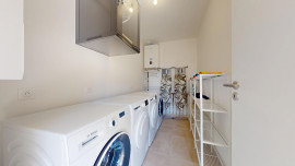 
                                                                                        Colocation
                                                                                         KER SAENS 1