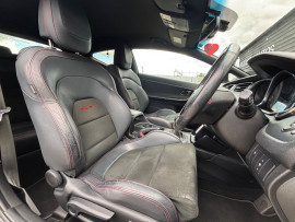 
                                                                                        Voiture
                                                                                         Kia ProCeed GT Tech