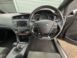 
                                                                                        Voiture
                                                                                         Kia ProCeed GT Tech