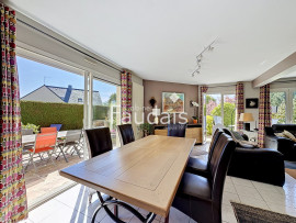 
                                                                                        Vente
                                                                                         La BARRE de SEMILLY Maison avec vie de plain pied et jardin 