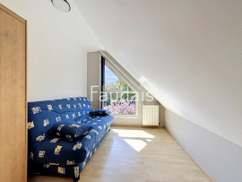 
                                                                                        Vente
                                                                                         La BARRE de SEMILLY Maison avec vie de plain pied et jardin 
