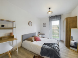 
                                                                                        Location
                                                                                         La coloc de la belle de mai