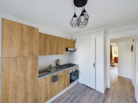 
                                                                                        Colocation
                                                                                         La coloc du 9e