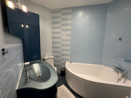 
                                                                                        Location
                                                                                         La Muette – Élégant appartement de caractère