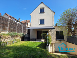Vente
La Ville au Bois : Maison 6 chambres de 2016 avec excellent DPE