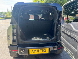 
                                                                                        Voiture
                                                                                         Land Rover Defender 3.0 P400 MHEV X SUV 5dr Petrol Auto 4WD Euro 6 (s/s) (400 ps)