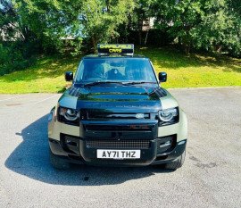 
                                                                                        Voiture
                                                                                         Land Rover Defender 3.0 P400 MHEV X SUV 5dr Petrol Auto 4WD Euro 6 (s/s) (400 ps)