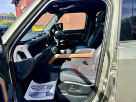 
                                                                                        Voiture
                                                                                         Land Rover Defender 3.0 P400 MHEV X SUV 5dr Petrol Auto 4WD Euro 6 (s/s) (400 ps)