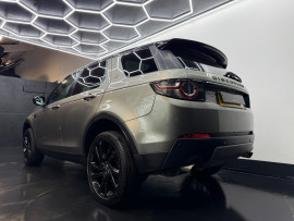 
                                                                                        Voiture
                                                                                         Land Rover Discovery Sport 2.0 TD4 HSE Black Auto 4WD Euro 6 (s/s) 5dr