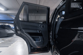 
                                                                                        Voiture
                                                                                         Land Rover Range Rover Supercharged Autobiography