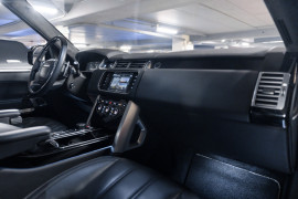 
                                                                                        Voiture
                                                                                         Land Rover Range Rover Supercharged Autobiography
