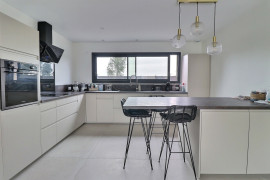
                                                                                        Vente
                                                                                         LANGON - MAISON CONTEMPORAINE AVEC PISCINE