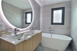 
                                                                                        Vente
                                                                                         LANGON - MAISON CONTEMPORAINE AVEC PISCINE