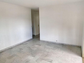 
                                                                                        Location
                                                                                         Le Cannet