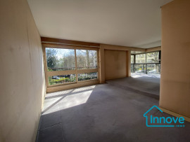 
                                                                                        Vente
                                                                                         Le Chesnay 5 pièces