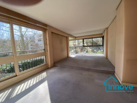 
                                                                                        Vente
                                                                                         Le Chesnay 5 pièces