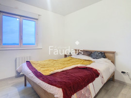 
                                                                                        Vente
                                                                                         LE DEZERT, IMMEUBLE AVEC 3 APPARTEMENTS