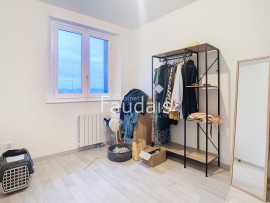 
                                                                                        Vente
                                                                                         LE DEZERT, IMMEUBLE AVEC 3 APPARTEMENTS