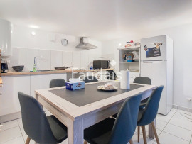 
                                                                                        Vente
                                                                                         LE DEZERT, IMMEUBLE AVEC 3 APPARTEMENTS