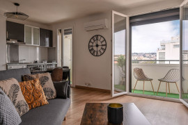 
                                                                                        Location
                                                                                         Le Rabateau