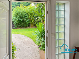 
                                                                                        Vente
                                                                                         Le village - Maison 8 pièces- 5 chambres