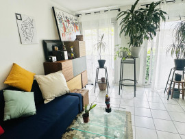 
                                                                                        Location
                                                                                         Les Lilas, 2p 46m², Parking, meublé, lumineux