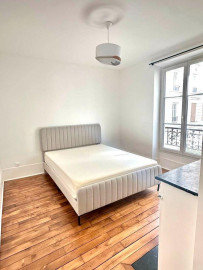 
                                                                                        Location
                                                                                         Levallois beau 2 pièces meublé