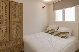 
                                                                                        Location
                                                                                         LIEUTAUD - E1