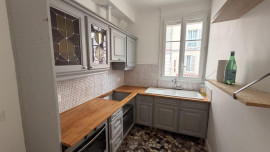 
                                                                                        Location
                                                                                         Limite Neuilly, bel appartement de caractère