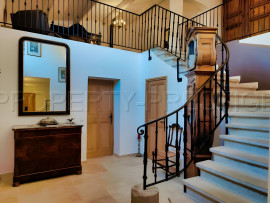 Vente
LITTORAL VAROIS PROPRIETE DE STANDING OLIVERAIE 8 HA