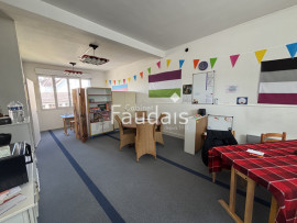 
                                                                                        Vente
                                                                                         Local commercial 58 m2 proche gare SAINT LO