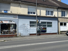 
                                                                                        Vente
                                                                                         Local commercial 58 m2 proche gare SAINT LO