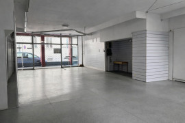 
                                                                                        Vente
                                                                                         Local commercial - Libre - Centre-ville Angers