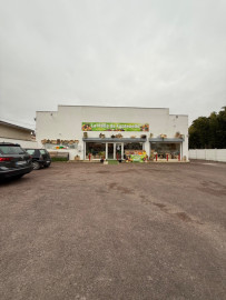 
                                                                                        Vente
                                                                                         LOCAL COMMERCIAL – LIBRE D’OCCUPATION