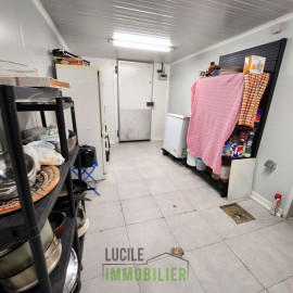 
                                                                                        Vente
                                                                                         Local commercial + maison