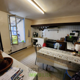 
                                                                                        Vente
                                                                                         Local commercial + maison