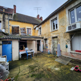 
                                                                                        Vente
                                                                                         Local commercial + maison