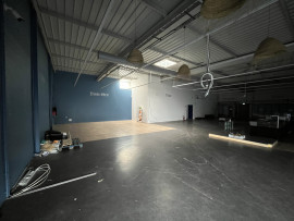 
                                                                                        Vente
                                                                                         local commercial TORIGNY LES VILLES