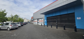 
                                                                                        Location
                                                                                         LOCAL D'ACTIVITE - 5 PIECES - PINCE VENT
