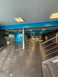 
                                                                                        Location
                                                                                         LOCAL D'ACTIVITE - 5 PIECES - PINCE VENT