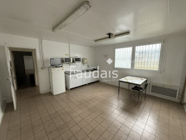 
                                                                                        Location
                                                                                         Local d'activité