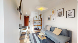 
                                                                                        Location
                                                                                         Location 18.22m²