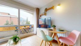 
                                                                                        Location
                                                                                         Location 19.79m²