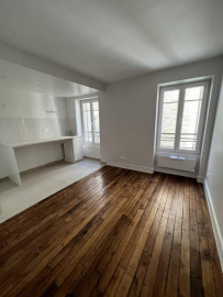 
                                                                                        Location
                                                                                         Location 2 pièces Paris 16è rue de la Pompe