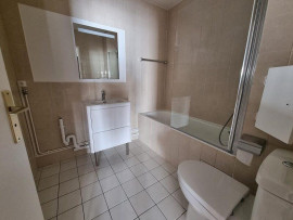 
                                                                                        Location
                                                                                         Location 2 pièces Quartier Batignolles