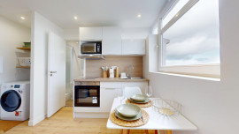 
                                                                                        Location
                                                                                         Location 20.45m²