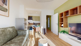 
                                                                                        Location
                                                                                         Location 21.60m²