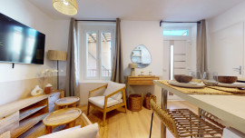 
                                                                                        Location
                                                                                         Location 22.43m²