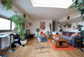 
                                                                                        Location
                                                                                         Location 65 m2 sur péniche